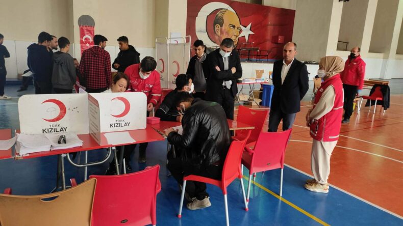 Kaymakam Öztürk’ten Kök Hücre Kan Bağışı Kampanyasına Destek