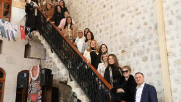 ÜRETİMDE KADIN VARSA BAŞARI VAR