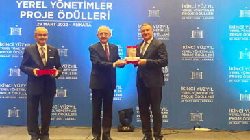 ULUSLARARASI VİZYON ÖDÜLÜ LÜTFÜ SAVAŞ’IN