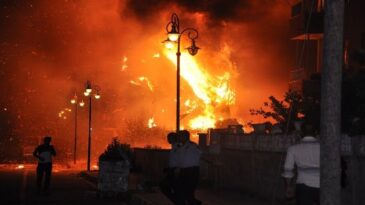 Reyhanlı’da boya deposundaki yangında 7 kişi yaralandı