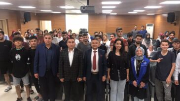 REYHANLI’DA YURT ÖĞRENCİLERİNE KONFERANS VERİLDİ