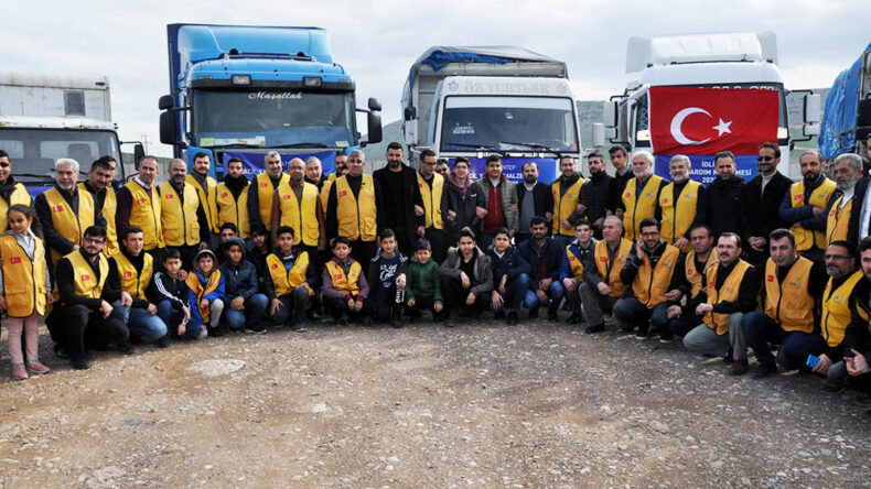 İyilik Derneği’nden İdlib’ten göç eden siviller için 6 TIR insani yardım