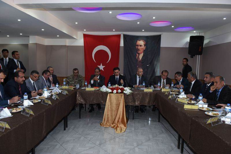 Vali Topaca Suriyeli STK Temsilcileriyle Bir Araya Geldi