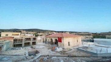 SURİYE’DE BOMBALANAN CAMİ VE TÜRBELER TÜRKİYE TARAFINDAN ONARILIYOR