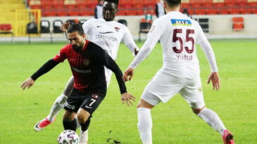 Hatayspor, puanı 90+8’de kurtardı