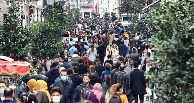 CADDE VE SOKAKLARDA SİGARA İÇMEK YASAKLANDI