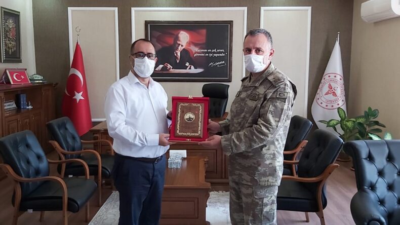 İl Sağlık Müdürlüğü’ne Hizmet Plaketi