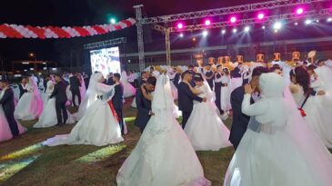 REYHANLI’DA 100 ÇİFT DÜNYAEVİNE GİRDİ
