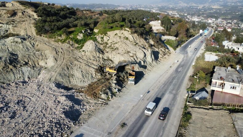 ÖNTÜRK İLE HİZMET BELEDİYECİLİĞİ’NİN FRAGMANI BAŞLADI