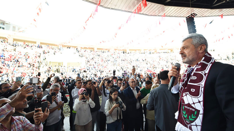 ÖNTÜRK: “ARTIK SİYASET BİTTİ ŞİMDİ MİLLETE HİZMET ZAMANI”