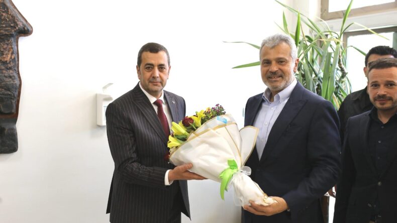 BAŞKAN ÖNTÜRK: REYHANLI’NIN GELİŞİMİ VE REFAHI İÇİN BİRLİKTE ÇALIŞACAĞIZ