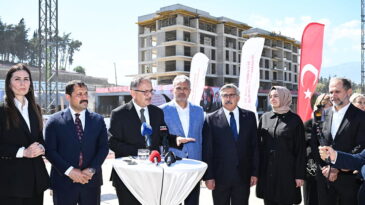 BAKAN ÖZHASEKİ: EVLERYÜKSELMEYE BAŞLADI