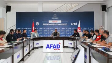 HATAY VALİLİĞİ’NDE KRİZ MASASI TOPLANDI