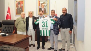 VALİ MASATLI’YA REYHANLISPOR FORMASI