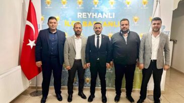BAŞKAN KURT’TA TEBRİK ZİYARETLERİ SÜRÜYOR