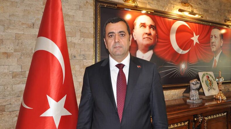 AHMET SALMAN YUMUŞAK’TAN ÖĞRETMENLER GÜNÜ MESAJI