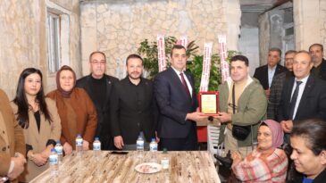 BAŞKAN YUMUŞAK ENGELLİLER DERNEĞİNİ ZİYARET ETTİ