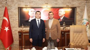 BAŞKAN YUMUŞAK AYAKKABI SEKTÖRÜ TEMSİLCİLERİNİ AĞIRLADI