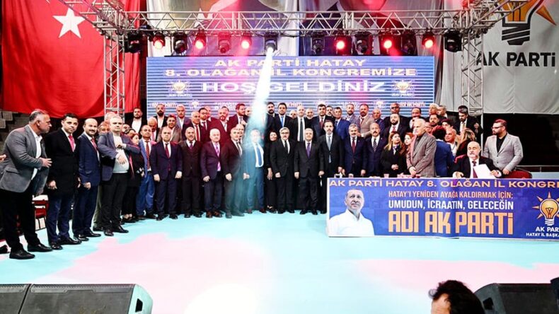 HATAY’DA İL KONGRESİ COŞKUSU MUSTAFA ERDOĞAN GÜVEN TAZELEDİ