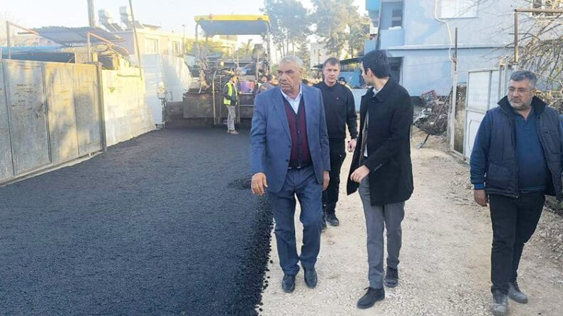 KUMLU’DA YOL ÇALIŞMALARI DEVAM EDİYOR