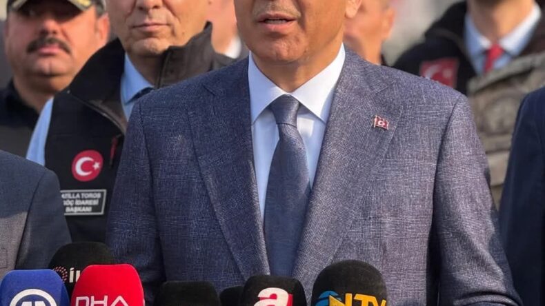 Bakan Yerlikaya: “Son bir ayda 52 bin 622 Suriyeli ülkesine dönüş yaptı”