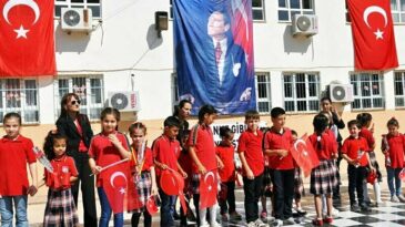 Kaymakam Çobanoğlu; “Öğrencilerin okulu sevmesini sağlayın”