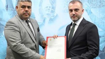 REYHANLI AK PARTİ İLÇE BAŞKANI MEHMET YUMUŞAK OLDU