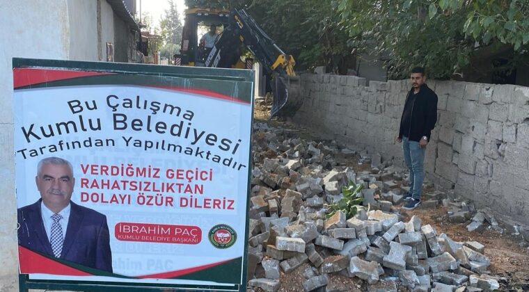 KUMLU’DA YOL ÇALIŞMALARI TÜM HIZIYLA SÜRÜYOR