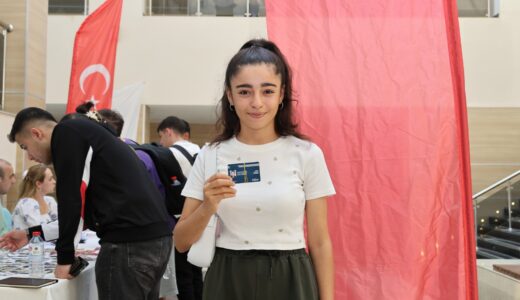 HBB’DEN ÜNİVERSİTE ÖĞRENCİLERİNE HATAY KART KOLAYLIĞI