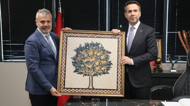 BAKAN BAYRAKTAR’DAN BAŞKAN ÖNTÜRK’E ZİYARET