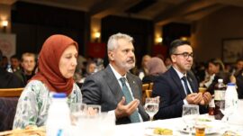 BAŞKAN ÖNTÜRK, İLK İFTARINI ŞEHİT VE GAZİ YAKINLARIYLA YAPTI