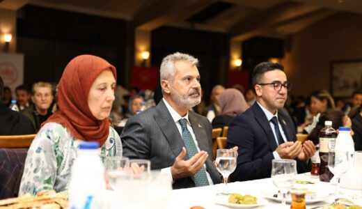 BAŞKAN ÖNTÜRK, İLK İFTARINI ŞEHİT VE GAZİ YAKINLARIYLA YAPTI