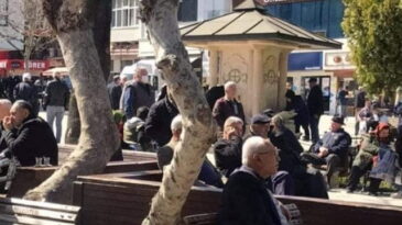 GENELGE YAYINLANDI. 65 YAŞ ÜSTÜNE SOKAĞA ÇIKMA YASAĞI