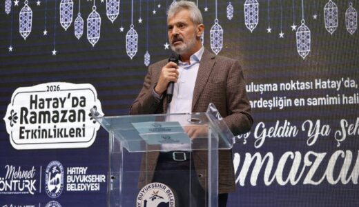 BAŞKAN ÖNTÜRK, REYHANLI’DA İFTAR PROGRAMINA KATILDI
