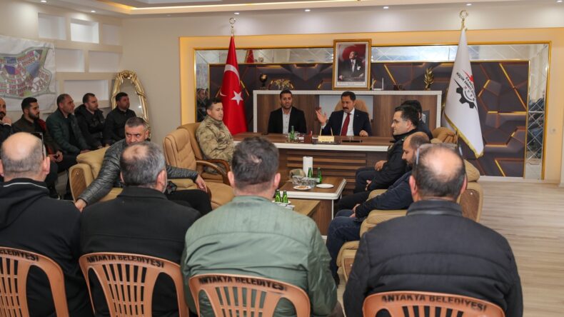 VALİ MUSTAFA MASATLI ESNAFIN TALEPLERİNİ DİNLEDİ