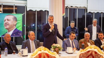 MEHMET ÖNTÜRK HATAYLI ÇİFTÇİYE GÜVENCE VERDİ“ YOL, SU, ELEKTRİK VE ALTYAPI SORUNUNUZU BEN ÇÖZECEĞİM”