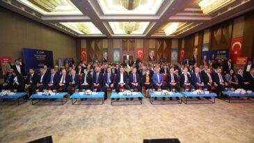 BAŞKAN ÖNTÜRK, YEREL YÖNETİMLER TOPLANTISI’NA KATILDI