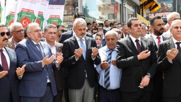 BAŞKAN ÖNTÜRK, REYHANLI ŞEHİTLERİ ANMA TÖRENİ’NE KATILDI