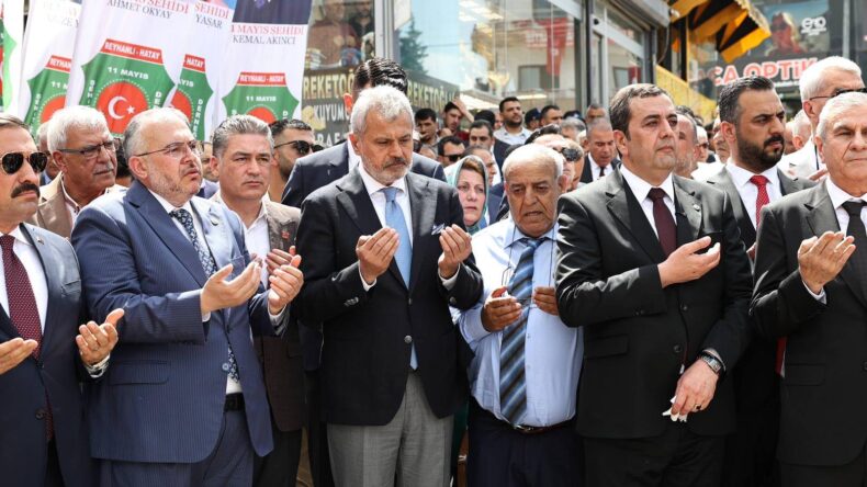 BAŞKAN ÖNTÜRK, REYHANLI ŞEHİTLERİ ANMA TÖRENİ’NE KATILDI