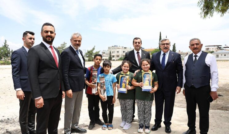 BAŞKAN ÖNTÜRK’TEN REYHANLI PAZAR YERİNİ YERİNDE İNCELEDİ