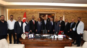 BAŞKAN ÖNTÜRK REYHANLI’DA TİCARET KURUMLARINI ZİYARET ETTİ