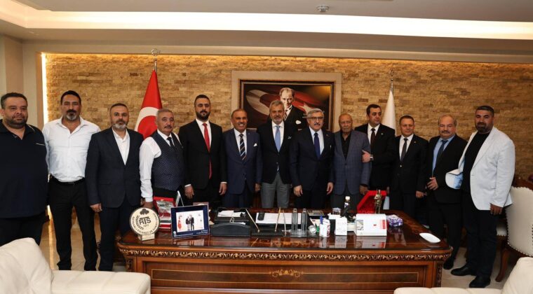 BAŞKAN ÖNTÜRK REYHANLI’DA TİCARET KURUMLARINI ZİYARET ETTİ