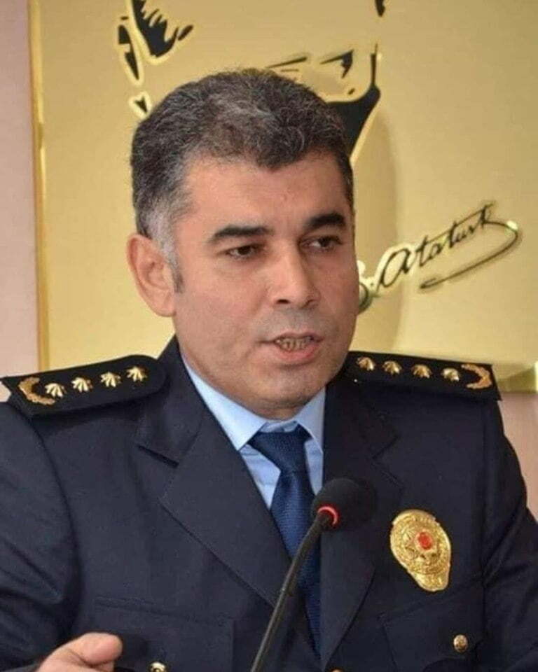 HATAY EMNİYET MÜDÜRÜ VE AİLESİ KAZA GEÇİRDİ