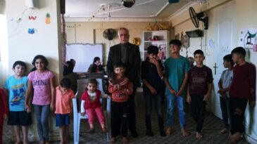 “Hayırsever Temel’e en anlamlı plaket”