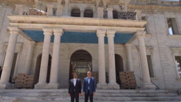 VALİ MASATLI HATAY VALİLİĞİ BİNASI’NDA İNŞA SÜRECİNİ İNCELEDİ