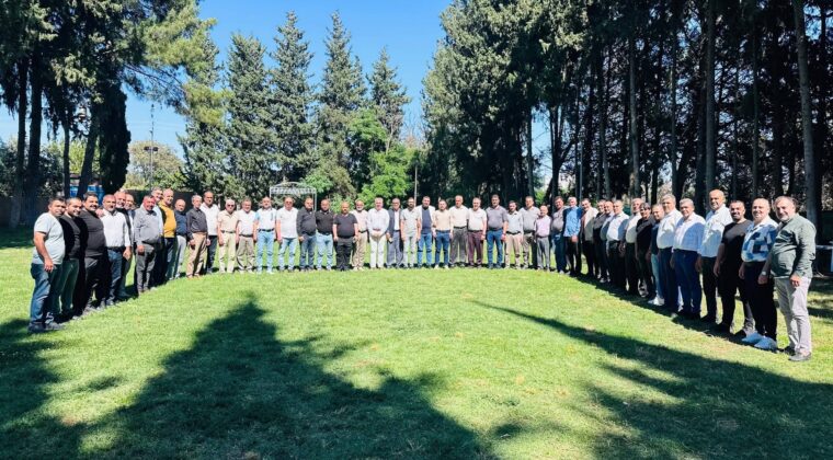 ÖNCEKİ DÖNEM AK PARTİ REYHANLI İLÇE BAŞKANIŞABAN KURT MUHTARLARLA BİR ARAYA GELDİ