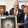 HATAYLI MUHTARLARDAN VALİ MASATLI’YA YILIN VALİSİ ÖDÜLÜ