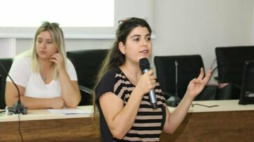 BÜYÜKŞEHİR STAJYERLERİNE ‘İŞ SAĞLIĞI VE GÜVENLİĞİ’  EĞİTİMİ VERİLDİ