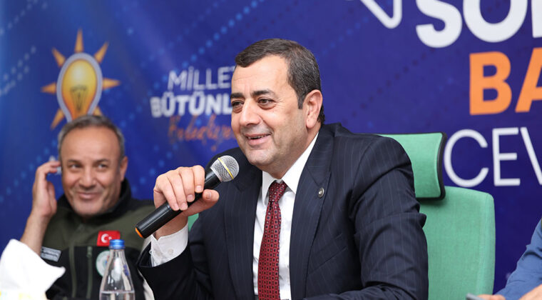 REYHANLI’DA VATANDAŞLAR SORDU BAŞKAN YUMUŞAK CEVAPLADI
