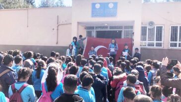 Reyhanlı Tayfur Sökmen İlköğretim Okulu’nda “Tayfur Sökmen” törenle anıldı.